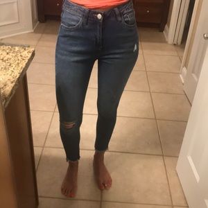Massini high rise skinny fit ankle length jeans!